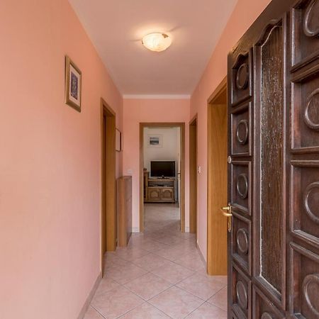 Apartmani Prkacin Трогір Екстер'єр фото
