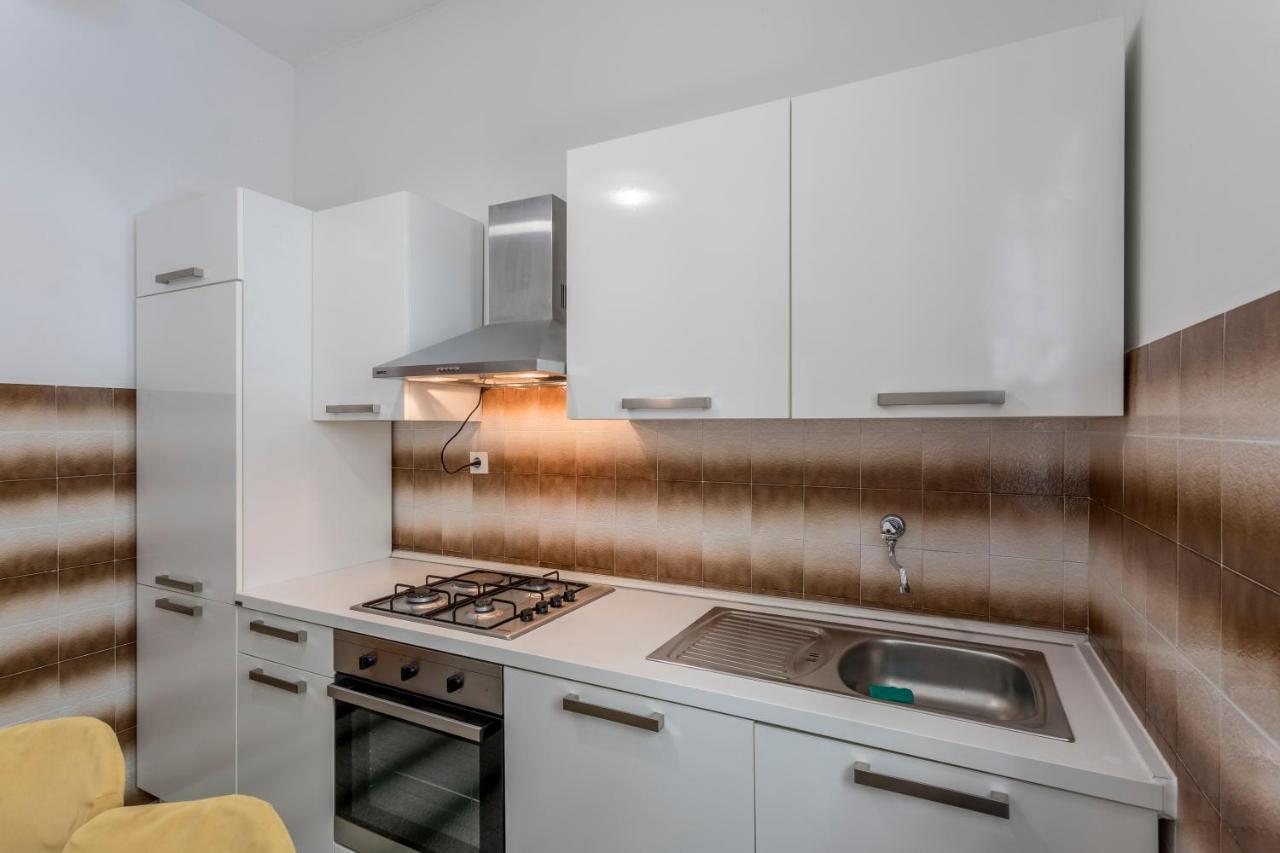 Apartmani Prkacin Трогір Екстер'єр фото