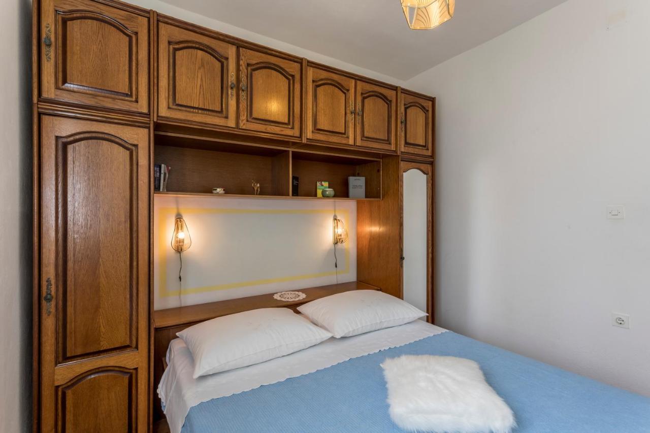Apartmani Prkacin Трогір Екстер'єр фото