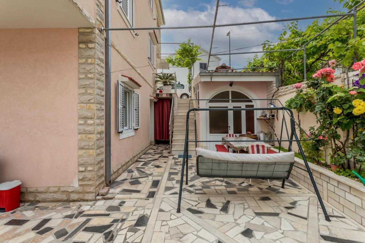 Apartmani Prkacin Трогір Екстер'єр фото