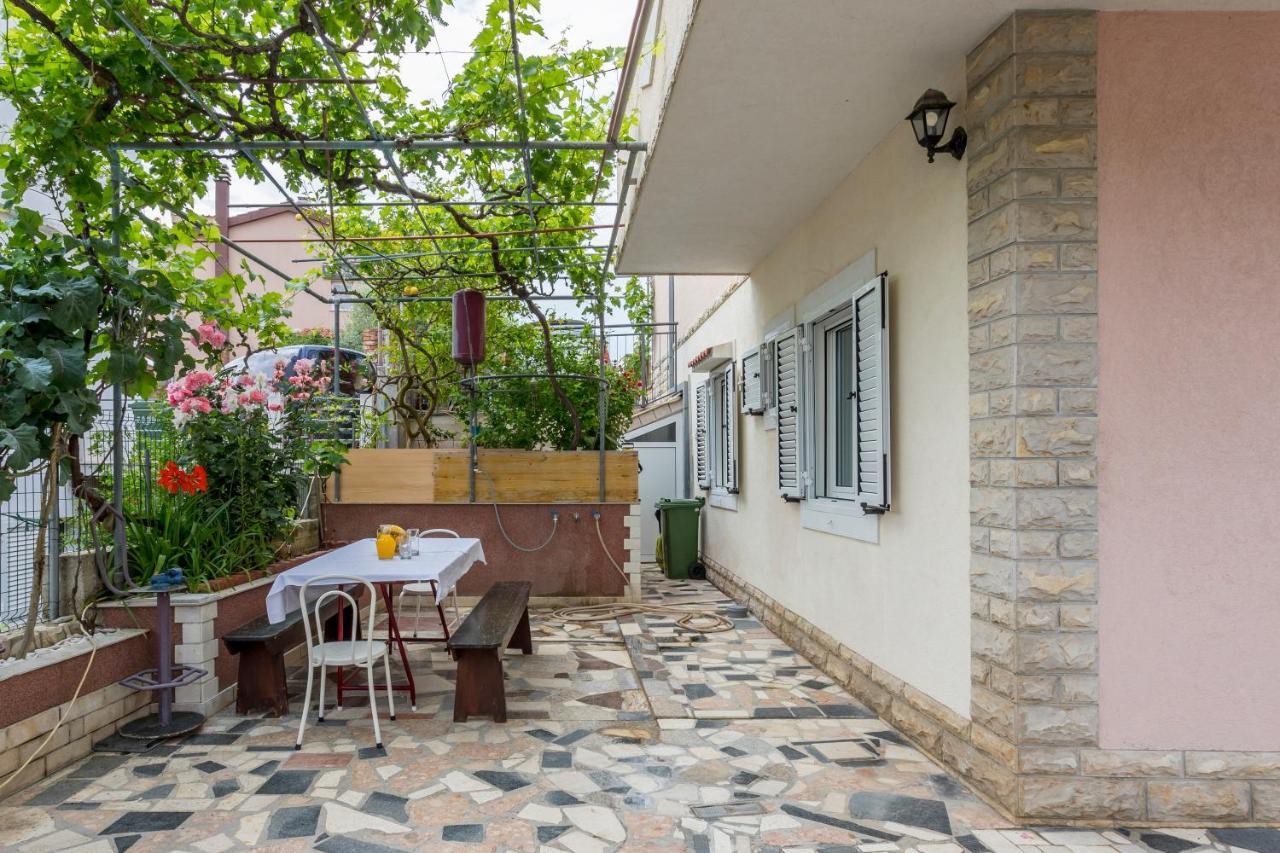 Apartmani Prkacin Трогір Екстер'єр фото