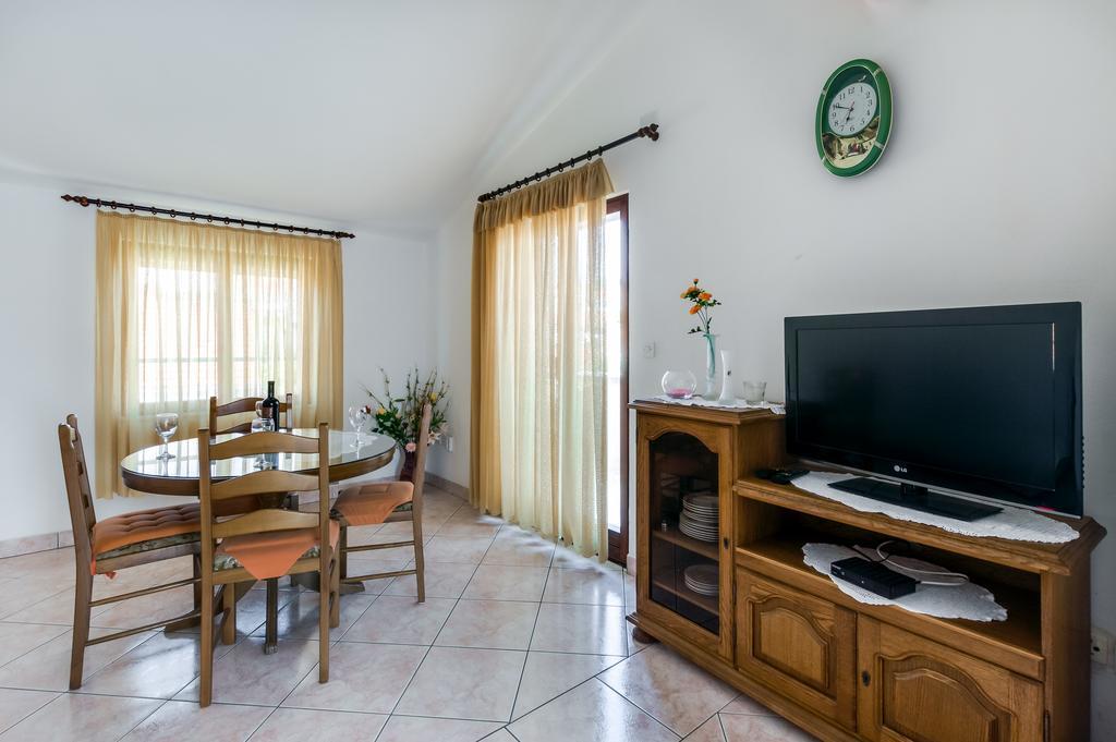 Apartmani Prkacin Трогір Екстер'єр фото